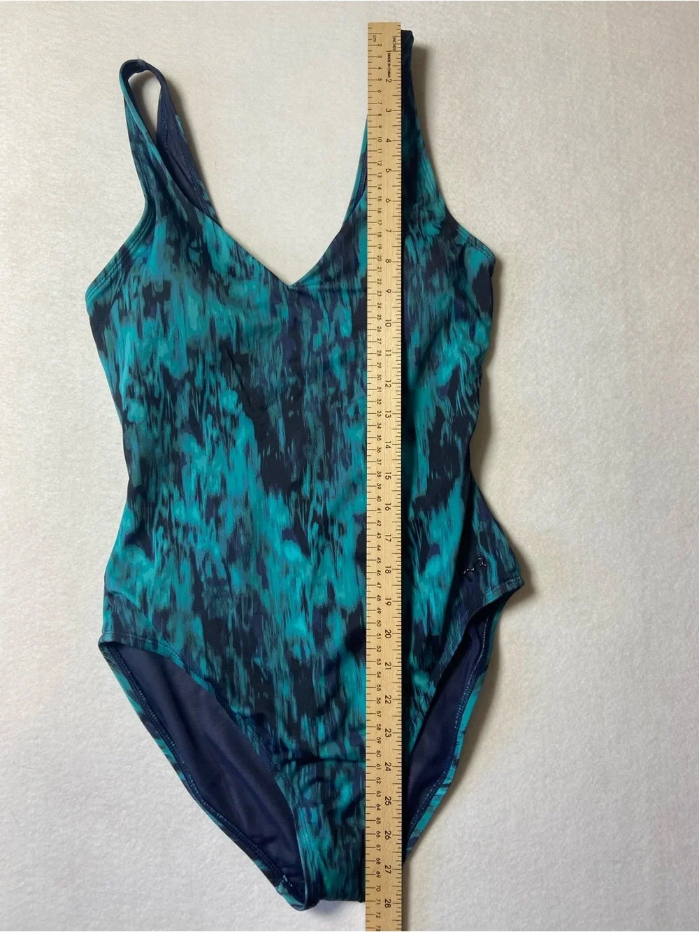 TYR Women’s‎ Teal Black One-Piece Competition Swimsuit XSmall  Medium Athlete
